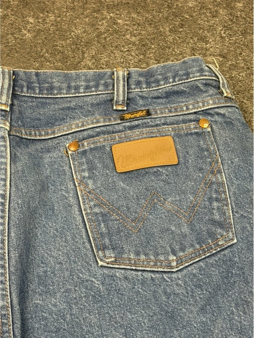Wrangler Mens 38x31 Blue Regular Fit Straight Leg Jeans Vintage USA Made